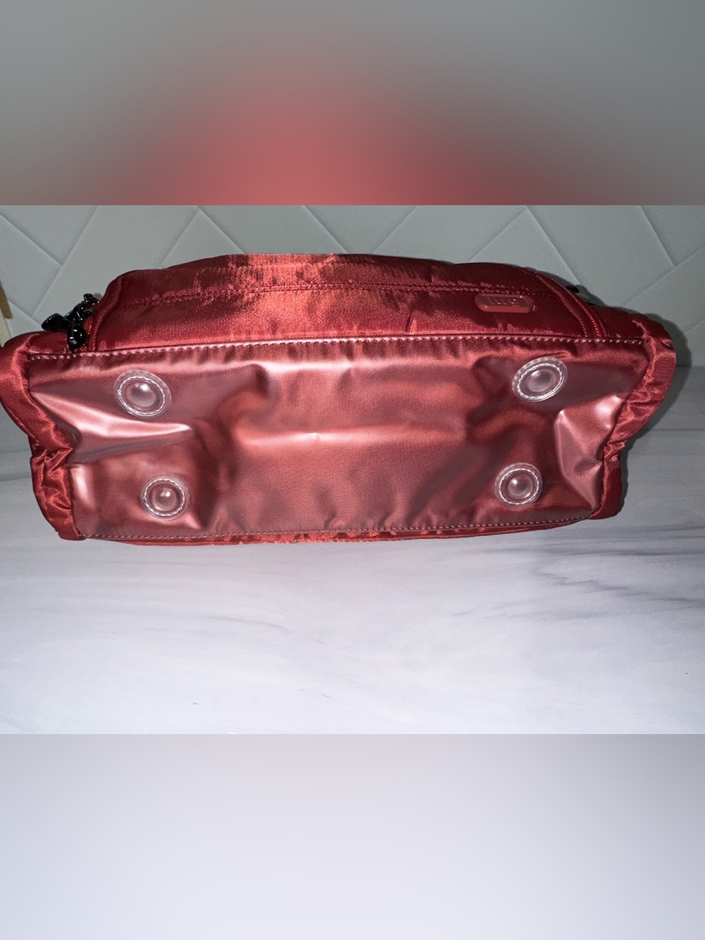 Lug Trolley Cosmetic Travel bag - Rosewood Red - New! - Picture 7 of 13